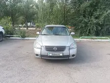 Nissan Altima, 2002