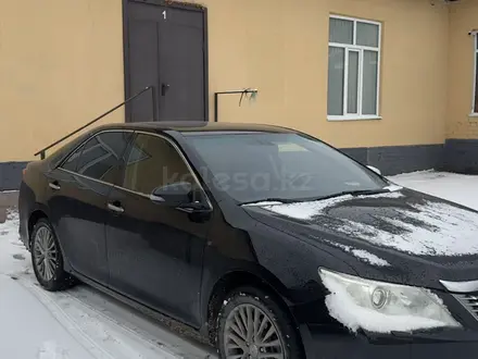 Toyota Camry 2012 года за 8 600 000 тг. в Актобе – фото 3