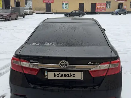 Toyota Camry 2012 года за 8 600 000 тг. в Актобе – фото 4