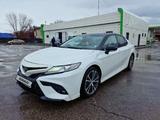 Toyota Camry 2023 года за 12 500 000 тг. в Алматы – фото 2