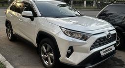 Toyota RAV4 2020 года за 18 500 000 тг. в Павлодар – фото 3