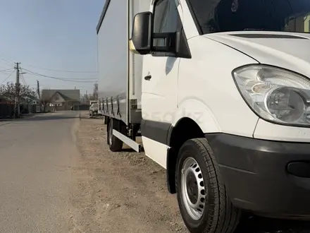 Mercedes-Benz Sprinter 2009 года за 13 700 000 тг. в Алматы – фото 2