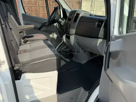 Mercedes-Benz Sprinter 2009 года за 13 700 000 тг. в Алматы – фото 24
