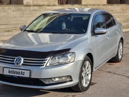 Volkswagen Passat 2014 года за 5 500 000 тг. в Шымкент – фото 17