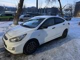 Hyundai Solaris 2011 годаүшін2 900 000 тг. в Семей – фото 2