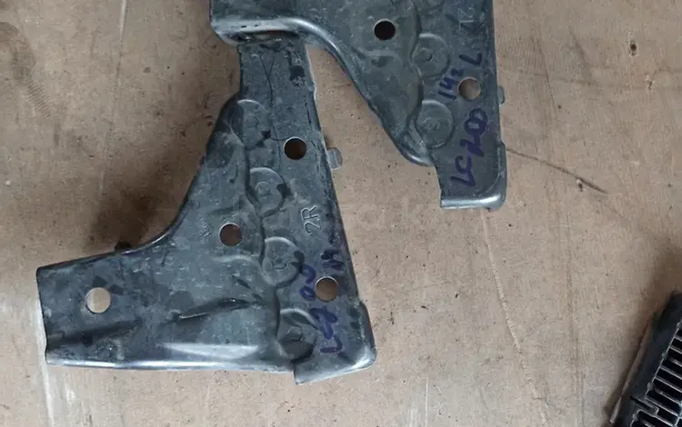 Крепление сабли на land cruiser 200 за 5 000 тг. в Астана