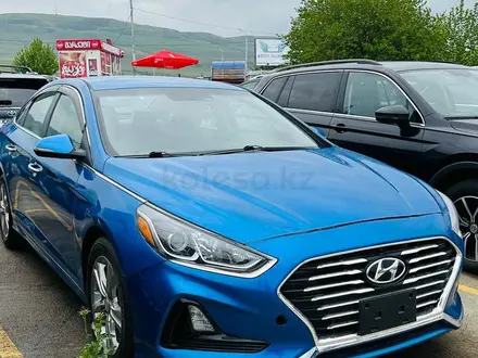 Hyundai Sonata 2018 года за 6 500 000 тг. в Уральск – фото 2
