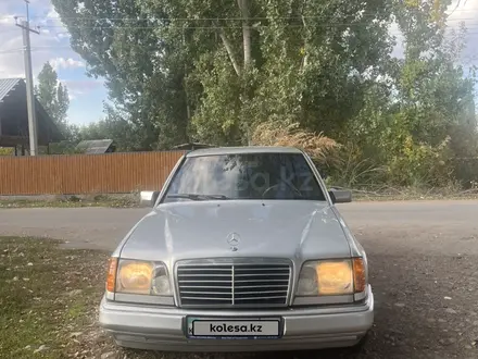 Mercedes-Benz E 280 1993 года за 1 800 000 тг. в Алматы – фото 4