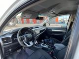 Toyota Hilux 2018 годаfor17 500 000 тг. в Атырау – фото 3