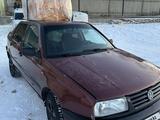 Volkswagen Vento 1994 года за 800 000 тг. в Жезказган – фото 4