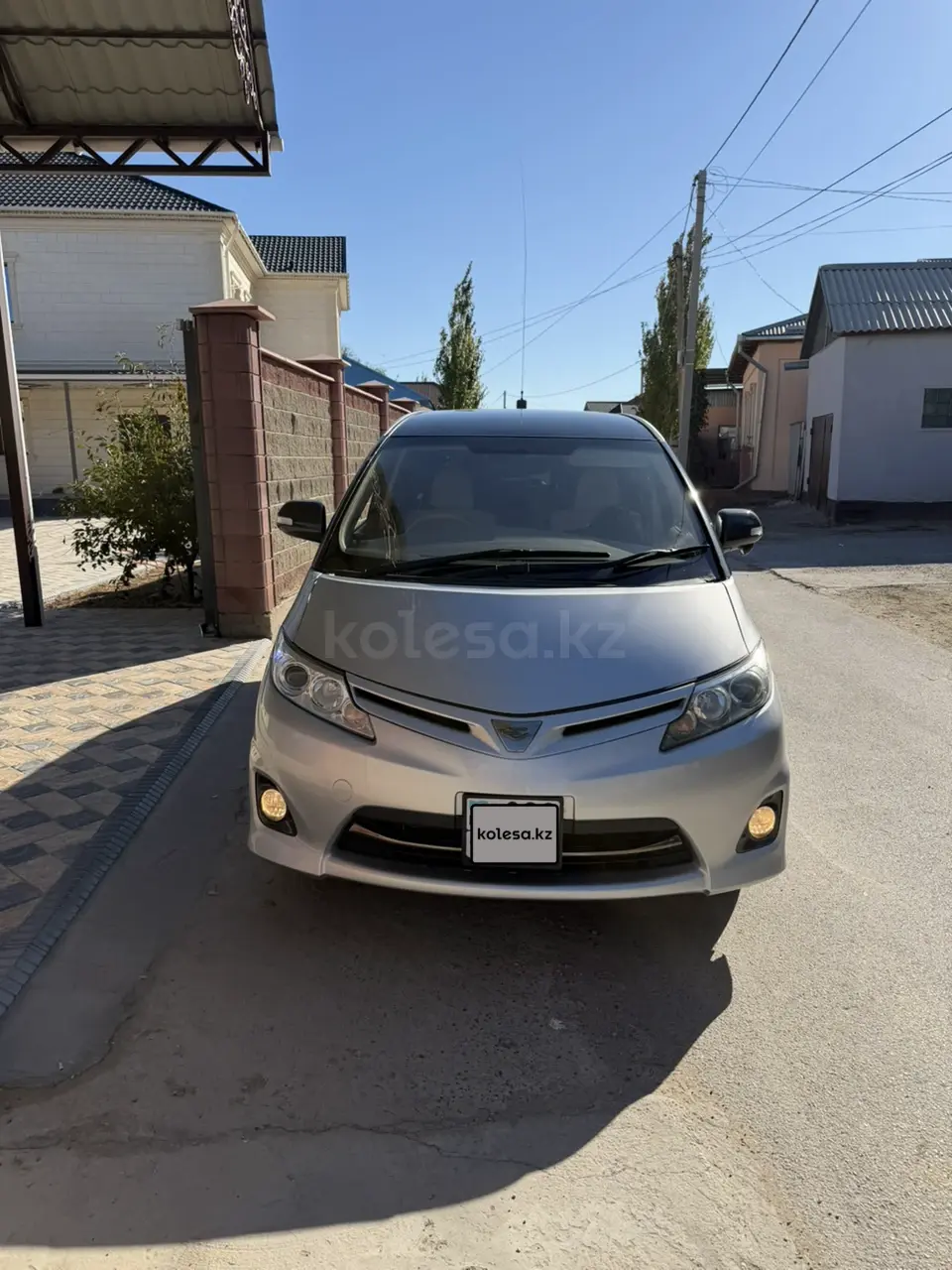 Toyota Estima, 2008