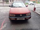 Volkswagen Golf 1994 года за 450 000 тг. в Алматы – фото 2