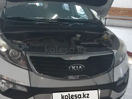 Kia Sportage 2013 года за 7 000 000 тг. в Атырау – фото 6