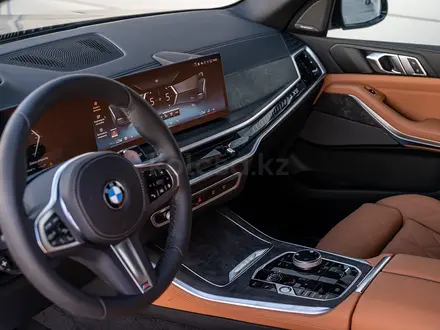 BMW X5 XDrive 40i 2026 года за 64 275 605 тг. в Астана – фото 4