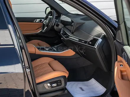 BMW X5 XDrive 40i 2026 года за 64 275 605 тг. в Астана – фото 6