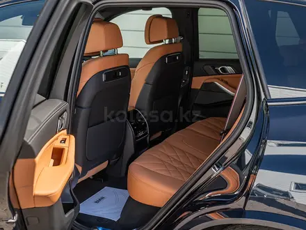 BMW X5 XDrive 40i 2026 года за 64 275 605 тг. в Астана – фото 8