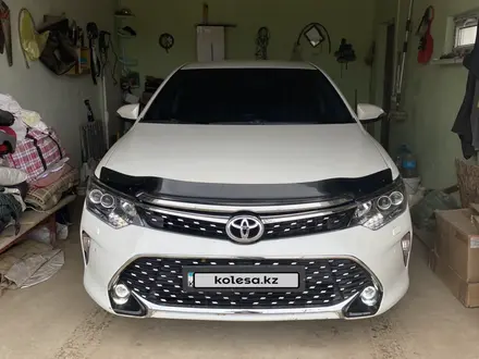 Toyota Camry 2015 года за 10 000 000 тг. в Атырау – фото 10