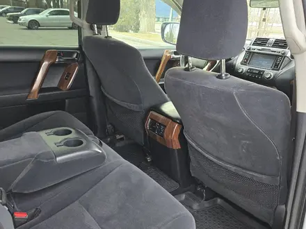 Toyota Land Cruiser Prado 2015 года за 17 500 000 тг. в Алматы – фото 10