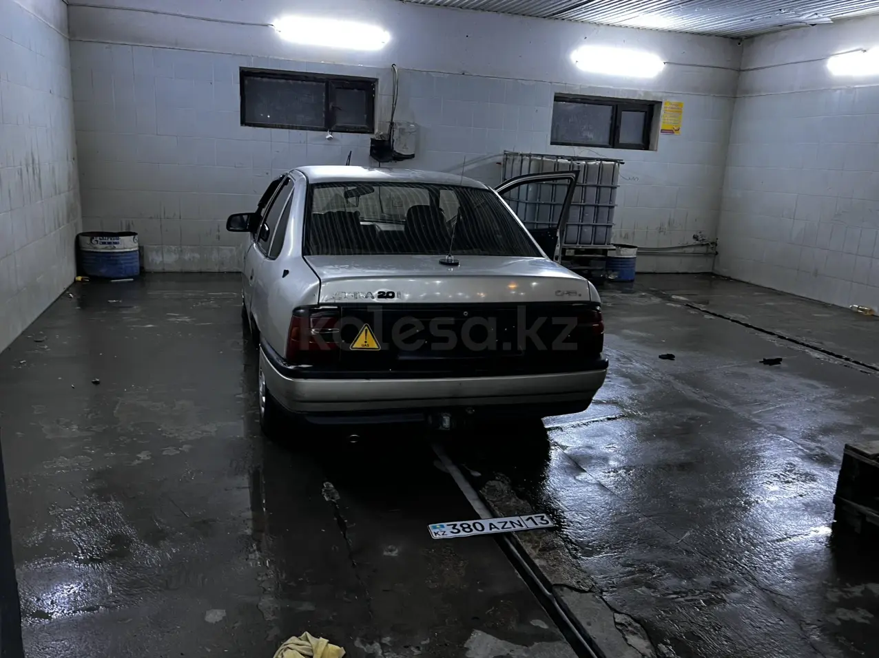 Opel Vectra, 1991
