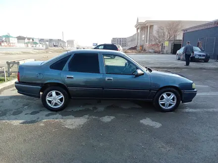 Opel Vectra 1994 года за 650 000 тг. в Актау – фото 2