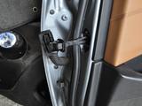BMW G30 Г30 ограничитель двери задней правой за 20 000 тг. в Астана