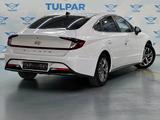 Hyundai Sonata 2021 годаfor12 200 000 тг. в Алматы – фото 3