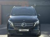 Mercedes-Benz V 300 2023 года за 53 000 000 тг. в Астана