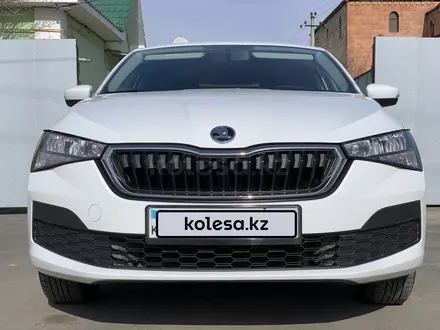 Skoda Rapid 2021 года за 7 400 000 тг. в Атырау – фото 9