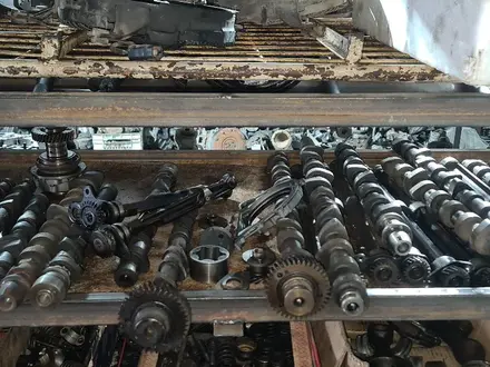 ГБЦ двигателя 2TRFE на Toyota Land Cruiser Prado за 500 000 тг. в Караганда – фото 7
