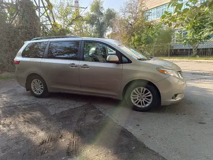 Toyota Sienna 2017 года за 15 500 000 тг. в Астана – фото 7