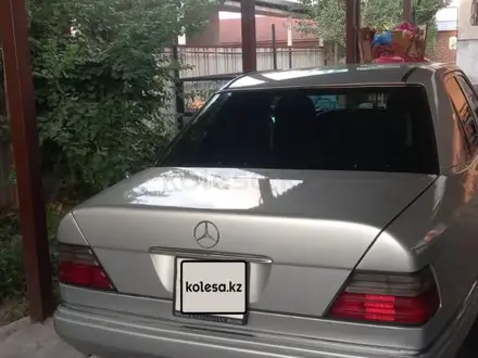 Mercedes-Benz E 280 1995 года за 3 200 000 тг. в Алматы – фото 3