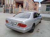 Mercedes-Benz E 200 1997 годаүшін2 000 000 тг. в Актобе