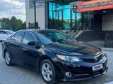 Toyota Camry 2013 годаүшін5 800 000 тг. в Актобе – фото 2