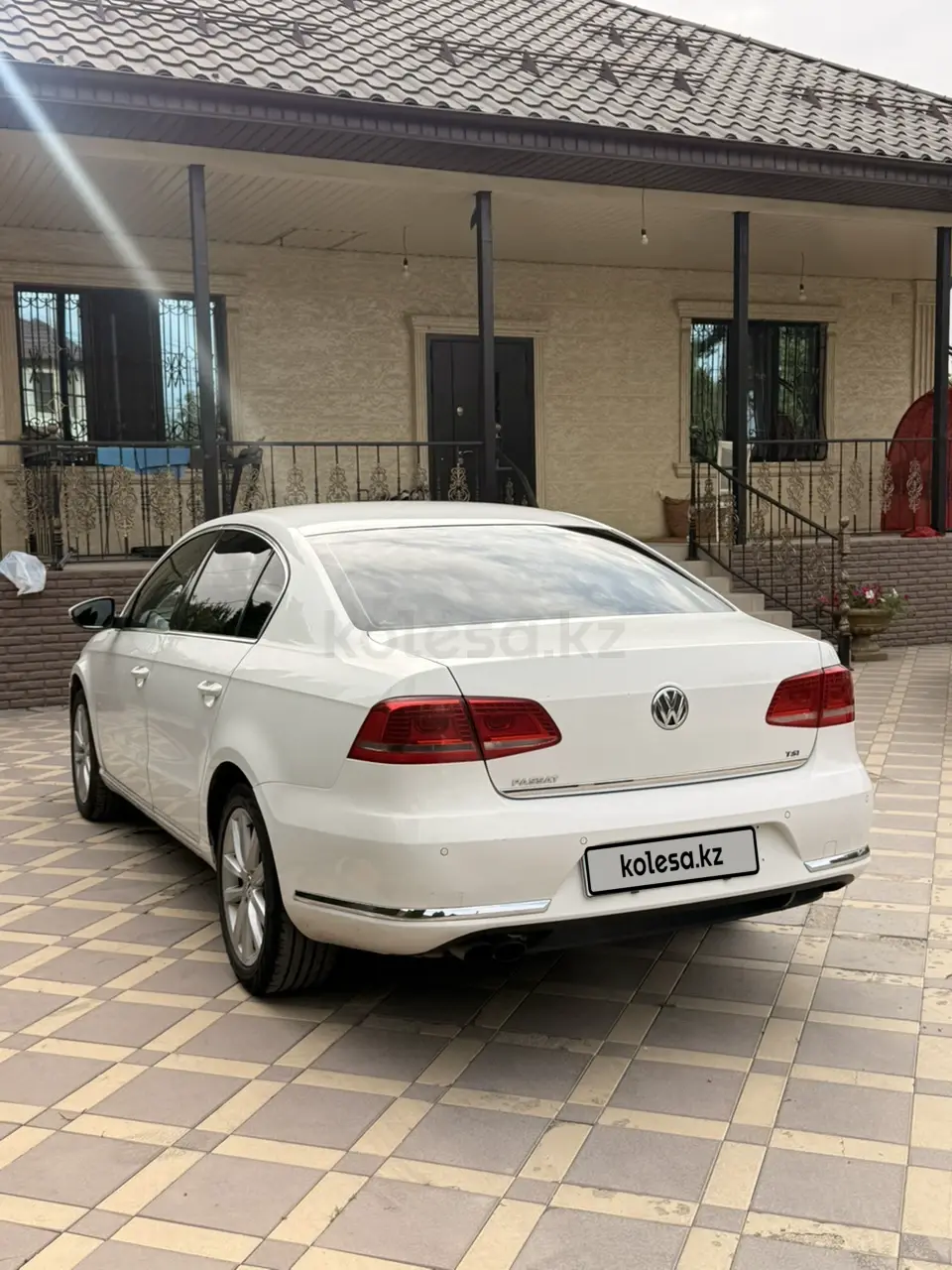 Volkswagen Passat, 2011
