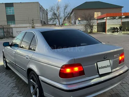 BMW 528 1997 года за 3 500 000 тг. в Актау – фото 3