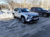 Toyota RAV4 2020 года за 17 000 000 тг. в Усть-Каменогорск