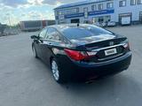 Hyundai Sonata 2012 годаүшін4 500 000 тг. в Уральск – фото 2