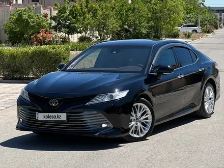 Toyota Camry 2019 года за 13 500 000 тг. в Актау