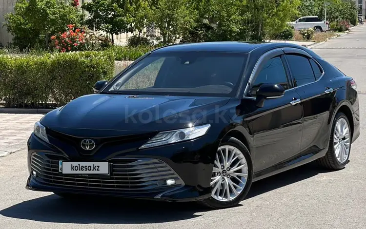 Toyota Camry 2019 года за 13 500 000 тг. в Актау