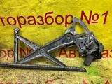 Стекло подемник передней левой двери на тойота Камри 50 за 15 000 тг. в Алматы