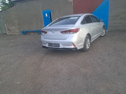 Hyundai Sonata 2017 года за 3 700 000 тг. в Караганда – фото 2