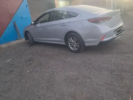 Hyundai Sonata 2017 года за 3 700 000 тг. в Караганда – фото 4