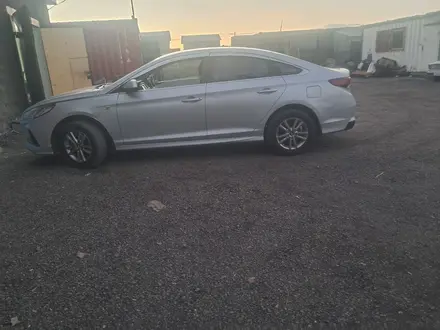 Hyundai Sonata 2017 года за 3 700 000 тг. в Караганда – фото 5