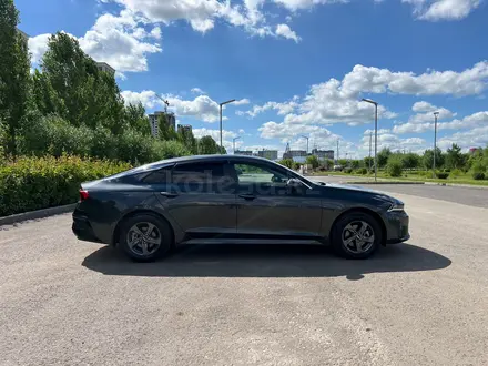 Kia K5 2021 года за 11 000 000 тг. в Астана – фото 13