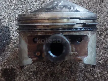 Поршни 6G74 GDI. Объём 3.5 GDI. за 10 000 тг. в Алматы – фото 6