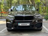 BMW X5 2016 года за 17 000 000 тг. в Алматы – фото 2