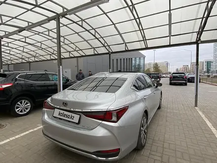 Lexus ES 250 2020 года за 18 000 000 тг. в Астана – фото 6