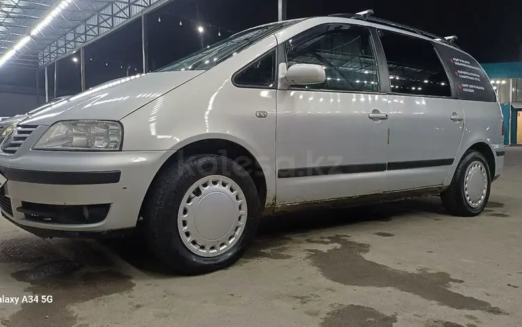 Volkswagen Sharan 2003 годаүшін2 700 000 тг. в Шымкент