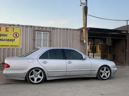 Mercedes-Benz E 280 2001 года за 5 500 000 тг. в Кызылорда – фото 2
