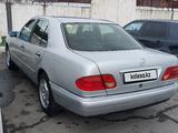 Mercedes-Benz E 230 1997 года за 2 500 000 тг. в Тараз – фото 4